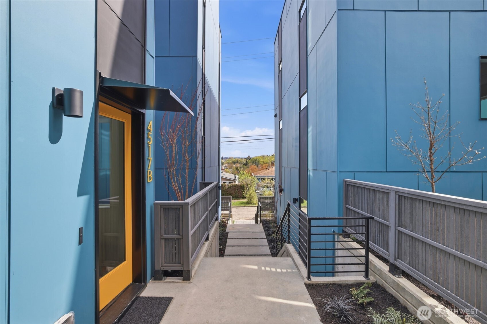 4517 35th Avenue S #E, Seattle, WA 98118