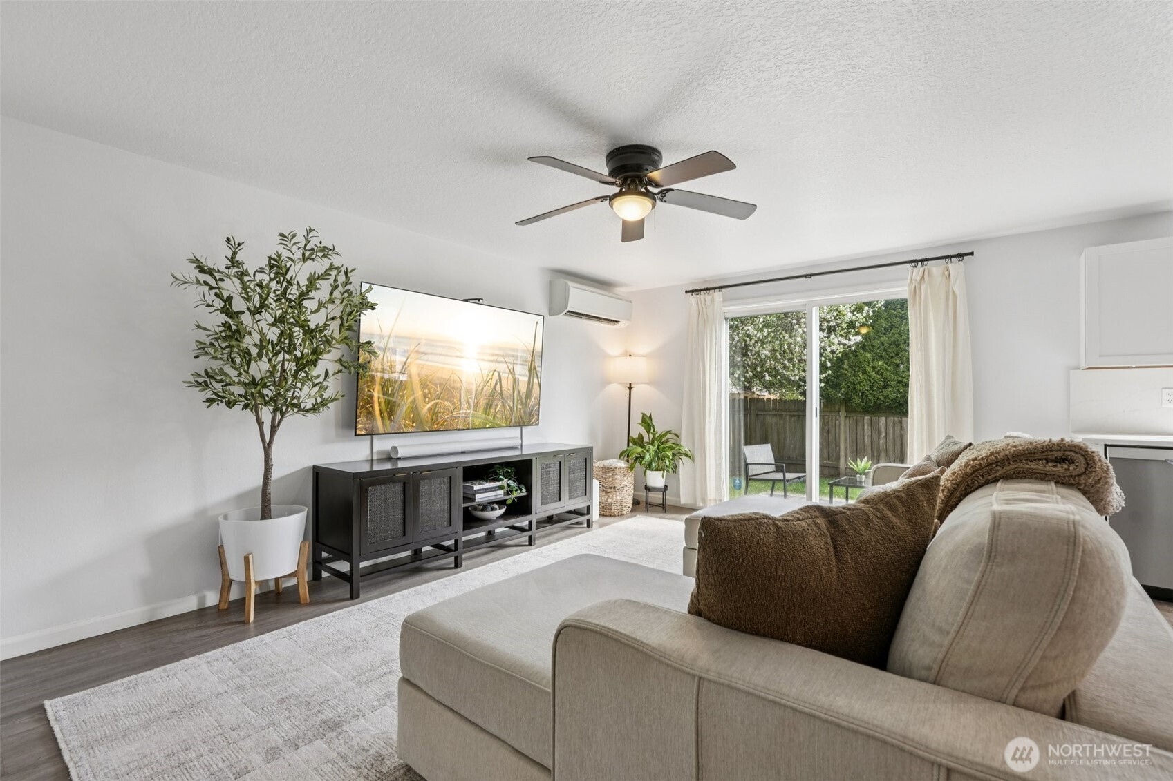 16001 NE 4th Way , Vancouver, WA 98684