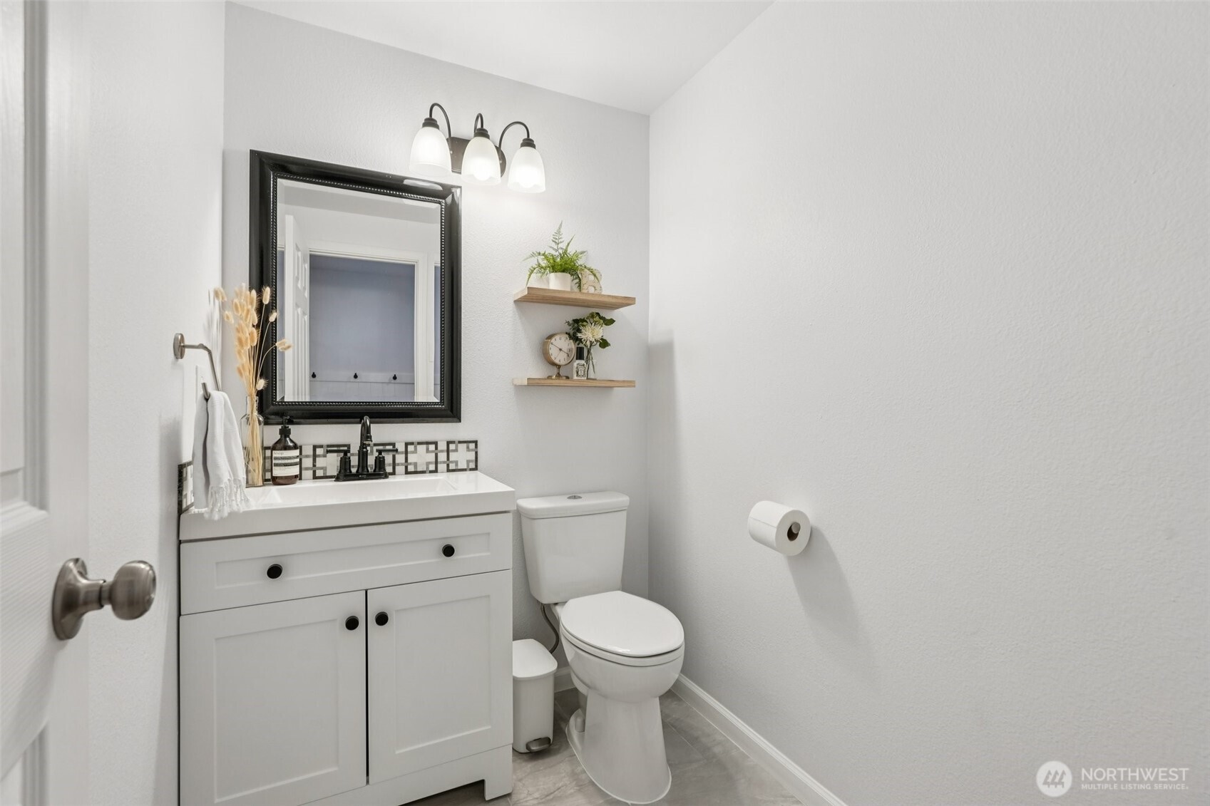 16001 NE 4th Way , Vancouver, WA 98684