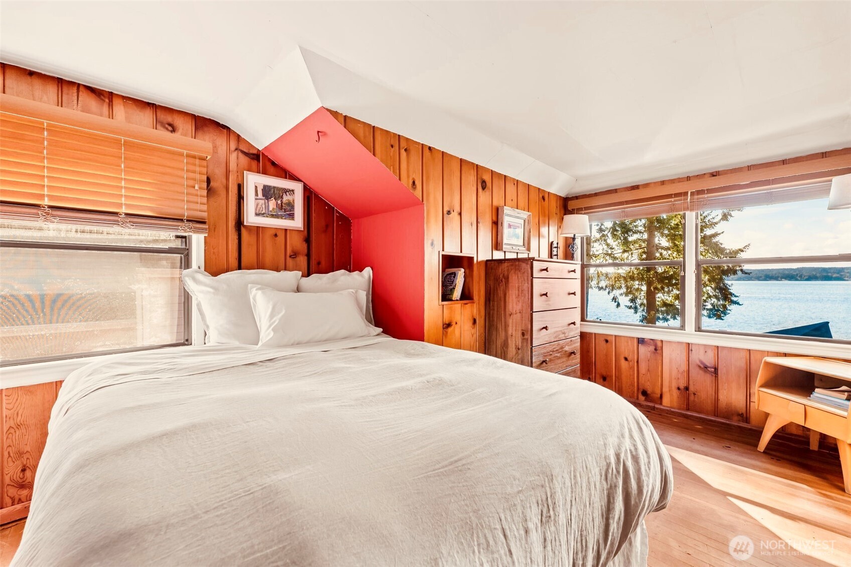 3620 Forest Beach Drive NW, Gig Harbor, WA 98335