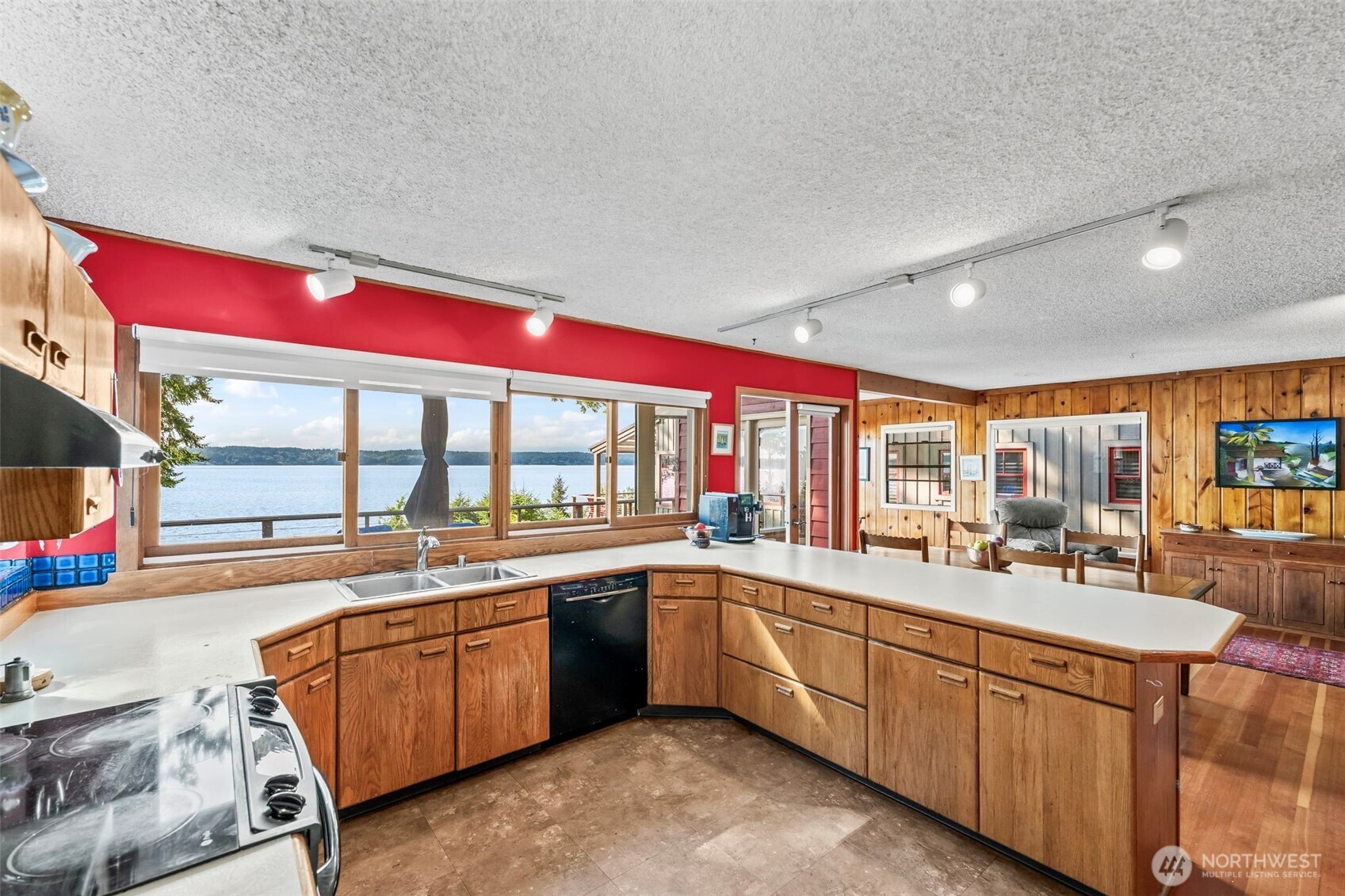 3620 Forest Beach Drive NW, Gig Harbor, WA 98335
