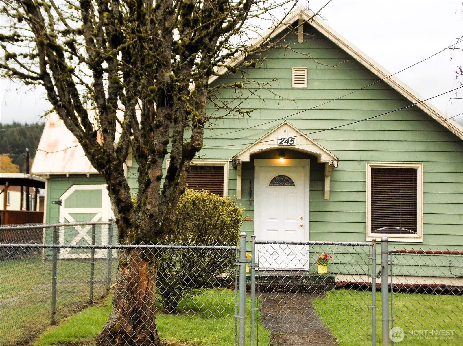 245 3rd Street , Morton, WA 98356