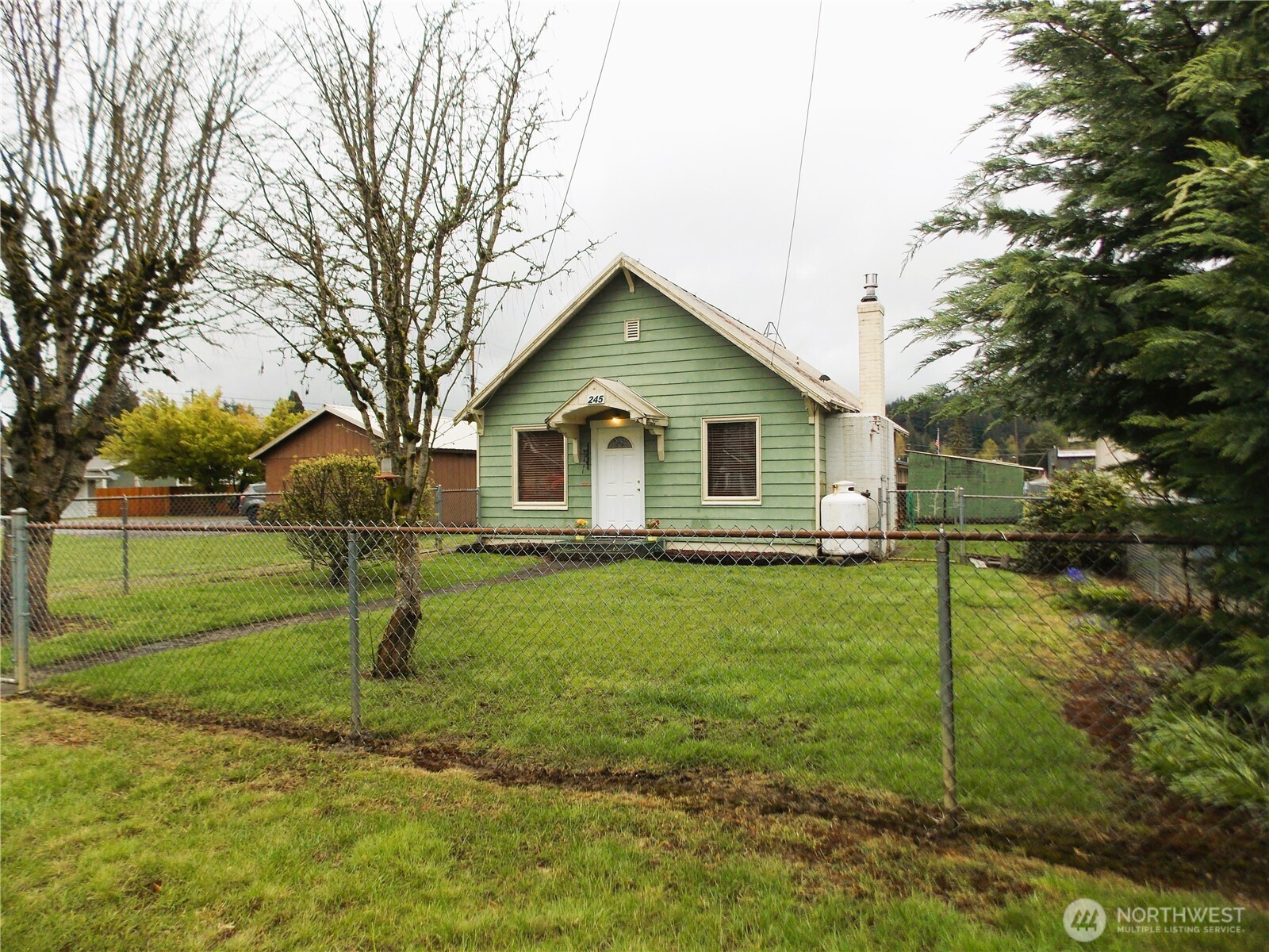 245 3rd Street , Morton, WA 98356