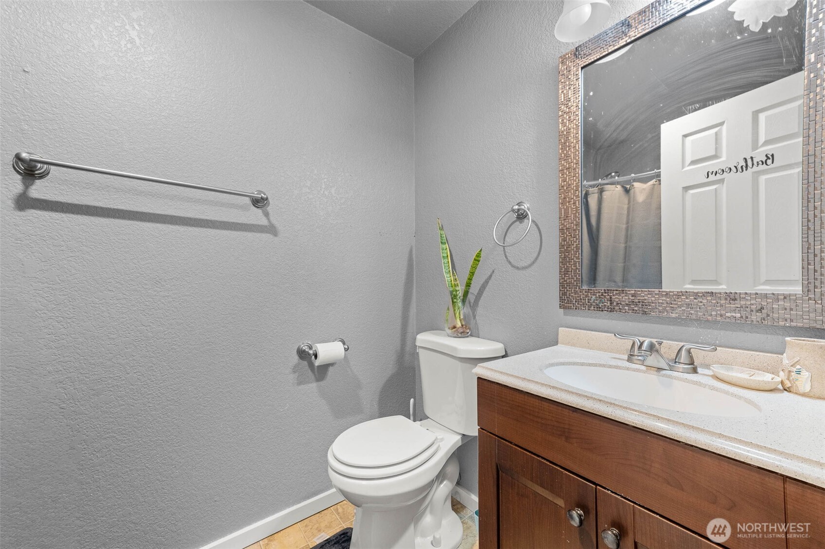 9415 Pinedrop Drive SE, Olympia, WA 98513