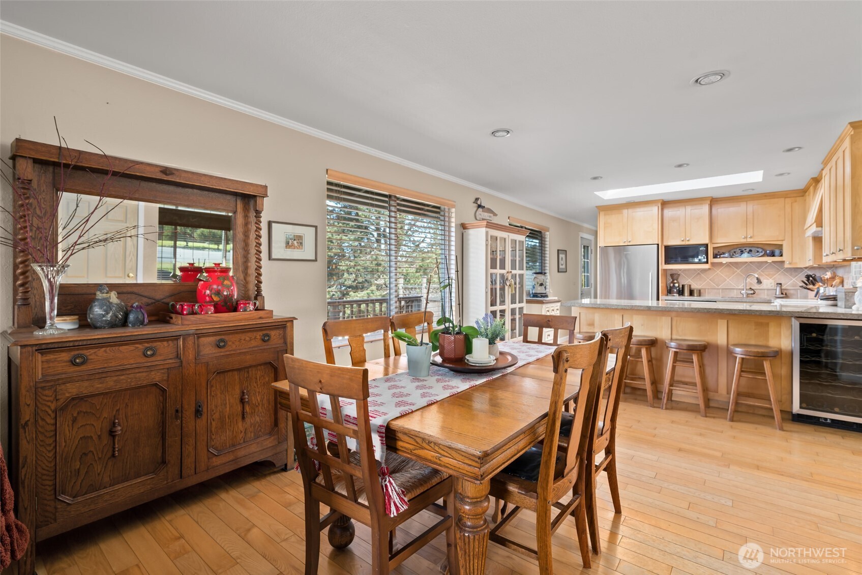 601 SW Thornberry , Oak Harbor, WA 98277