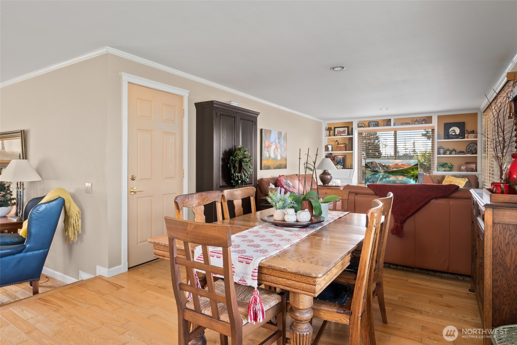 601 SW Thornberry , Oak Harbor, WA 98277