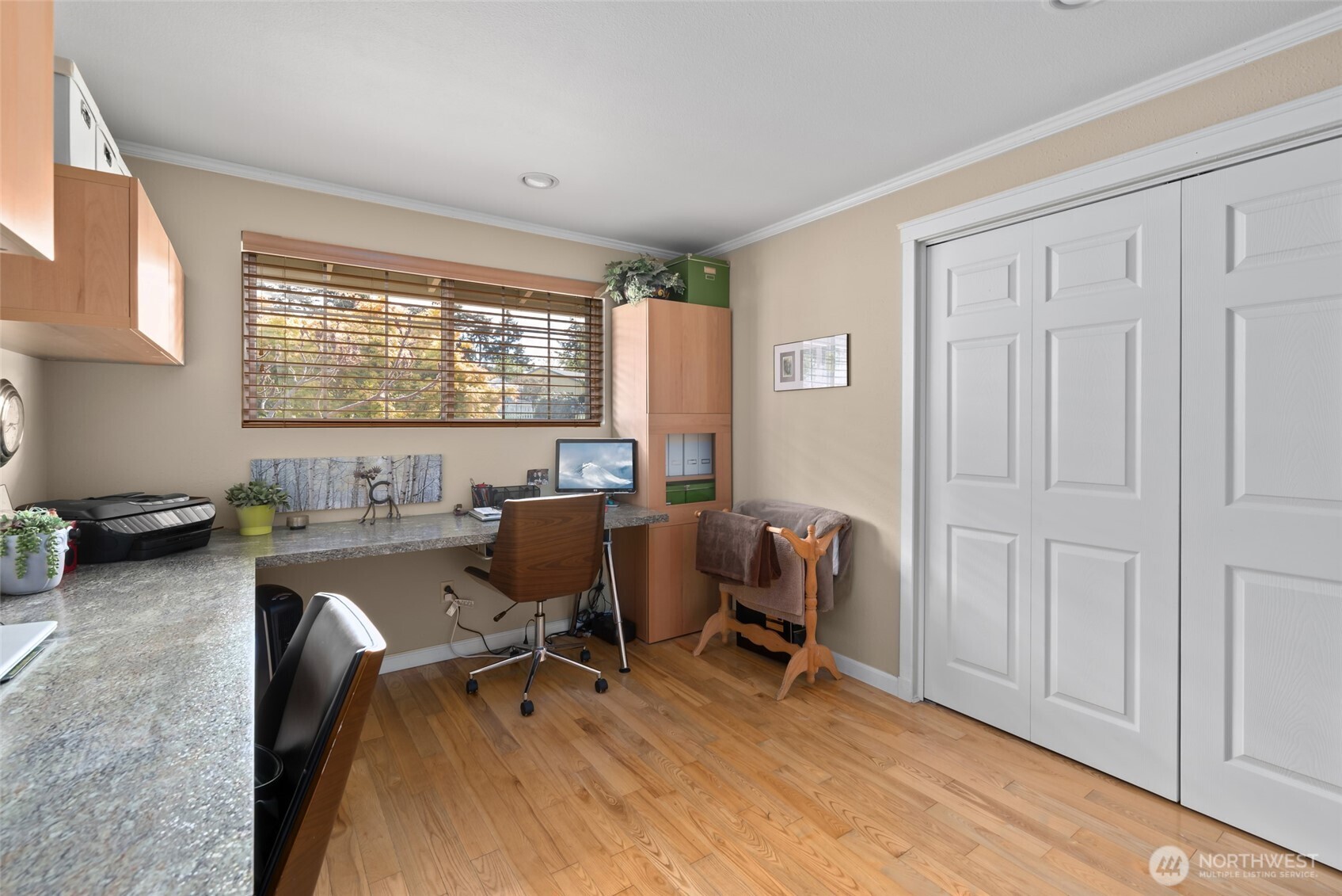 601 SW Thornberry , Oak Harbor, WA 98277