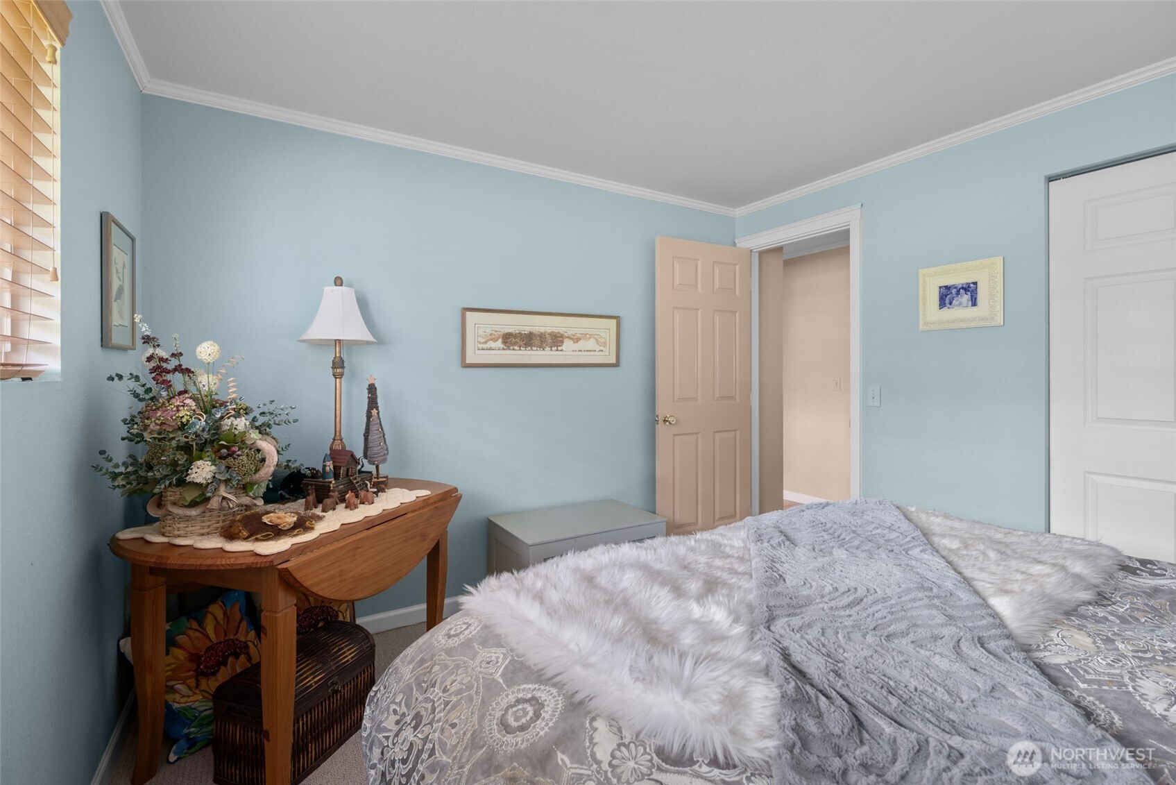 601 SW Thornberry , Oak Harbor, WA 98277