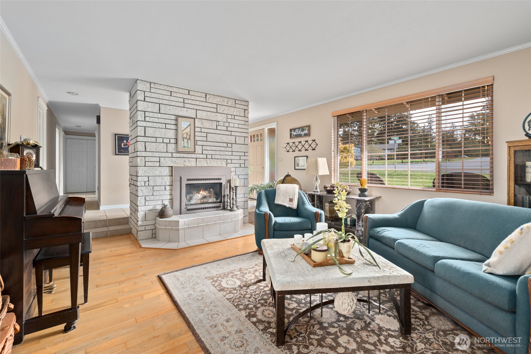 601 SW Thornberry , Oak Harbor, WA 98277