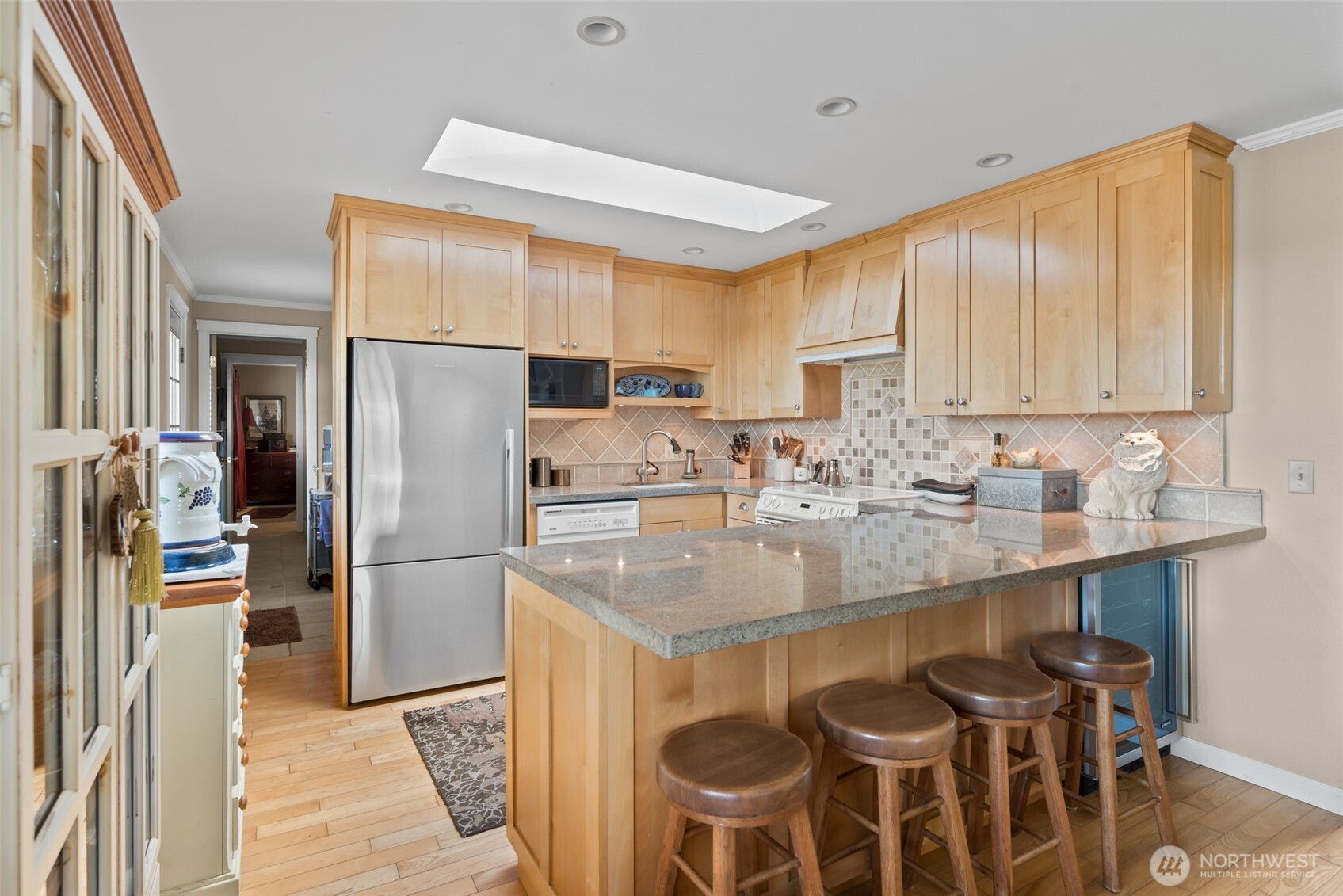 601 SW Thornberry , Oak Harbor, WA 98277