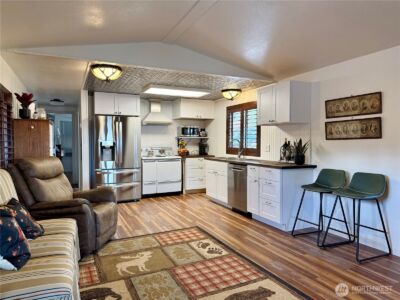 18289 E State Route 3 (WA-3) #20, Allyn, WA 98524 - Photo 8