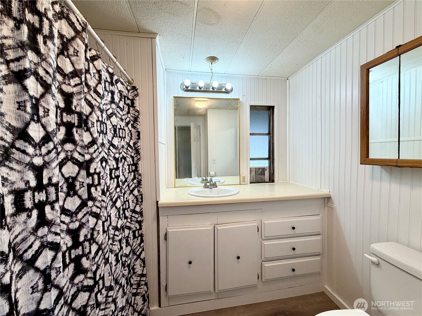 774 Rain Street NE, Ocean Shores, WA 98569