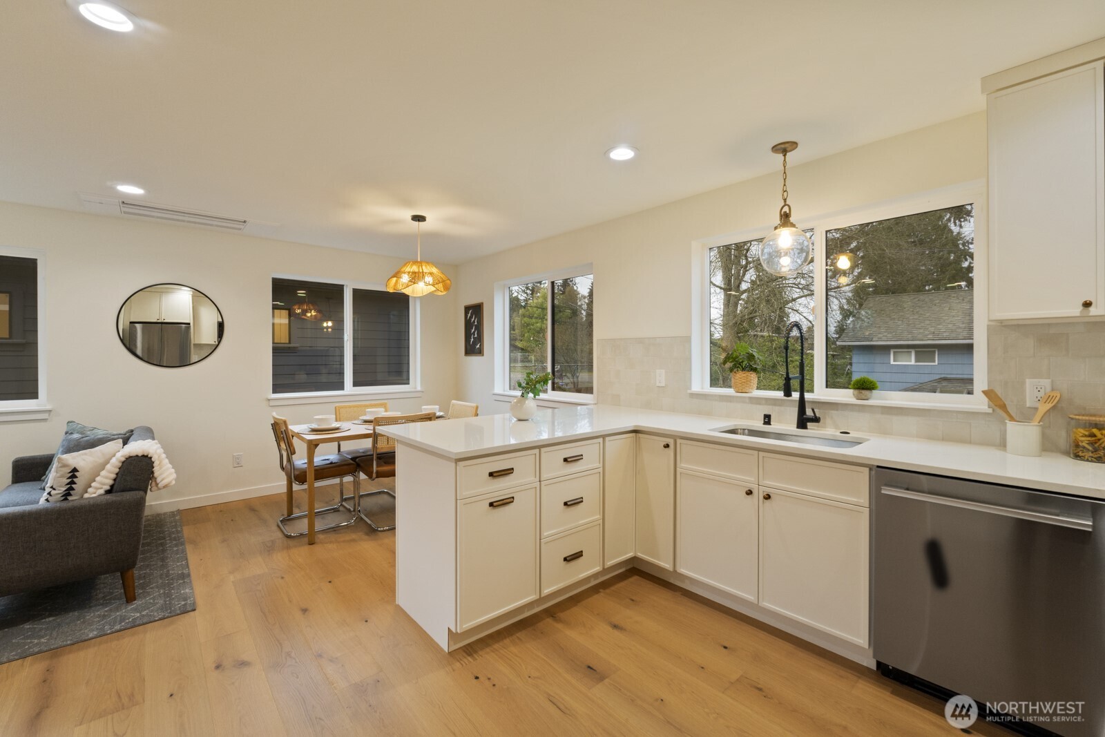 2725 NE 87th Street , Seattle, WA 98115
