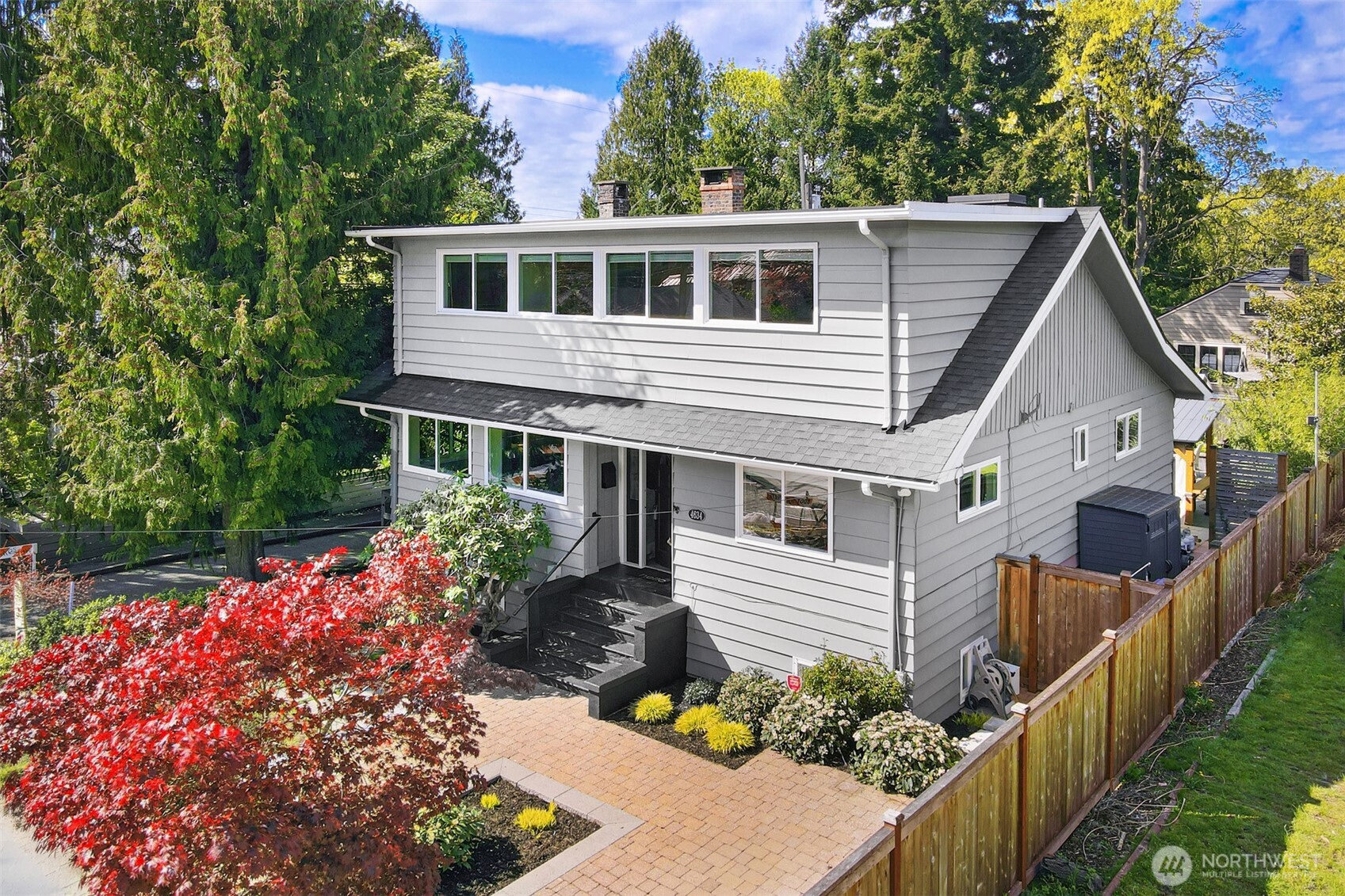 4634 SW Frontenac Street , Seattle, WA 98136