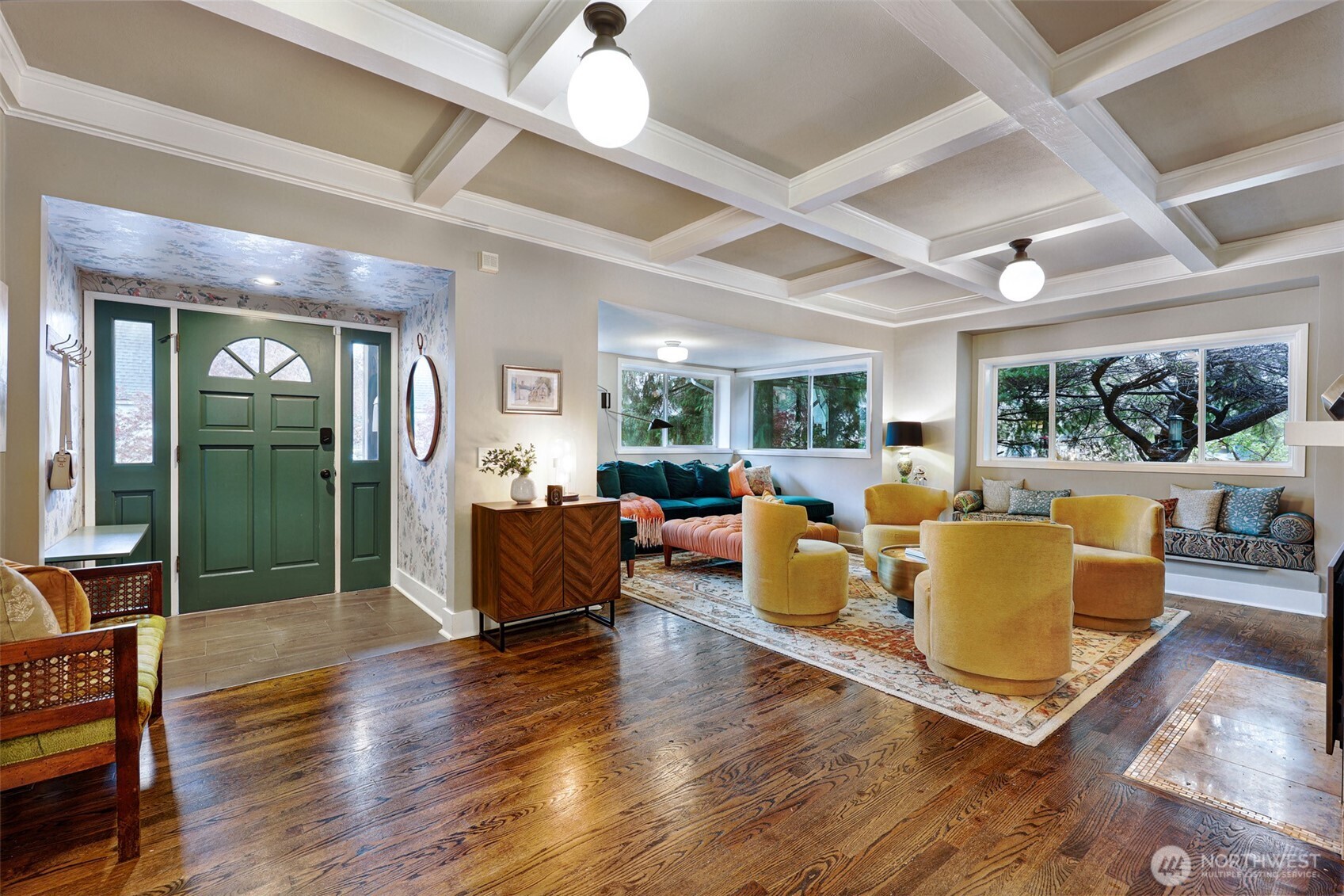 4634 SW Frontenac Street , Seattle, WA 98136