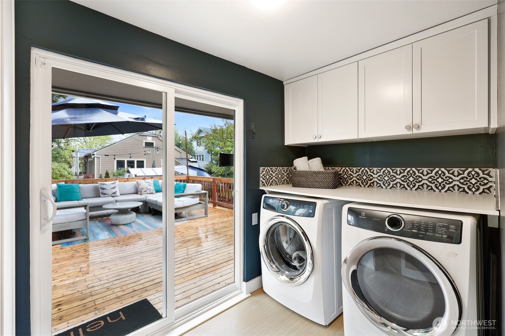 4634 SW Frontenac Street , Seattle, WA 98136