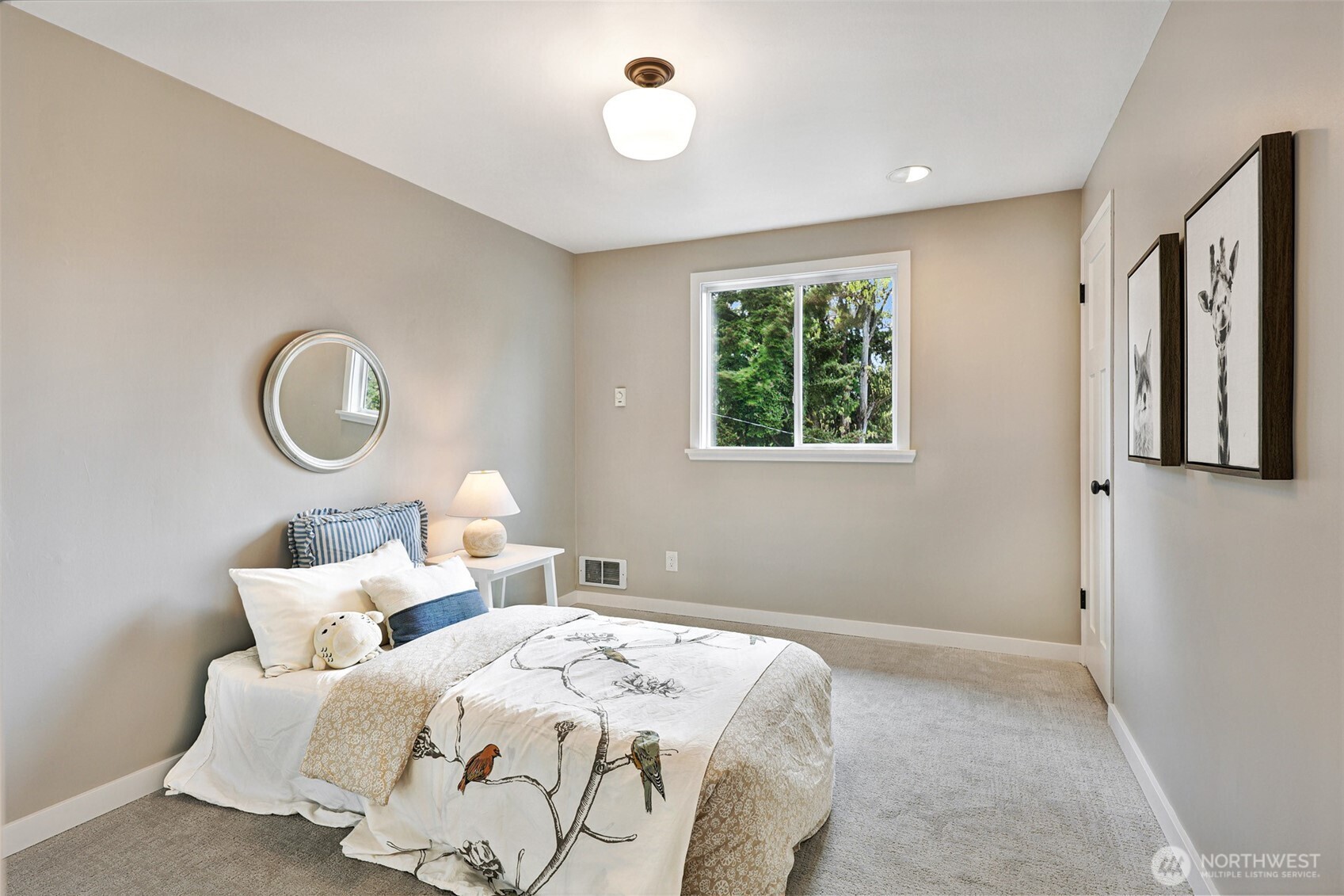 4634 SW Frontenac Street , Seattle, WA 98136
