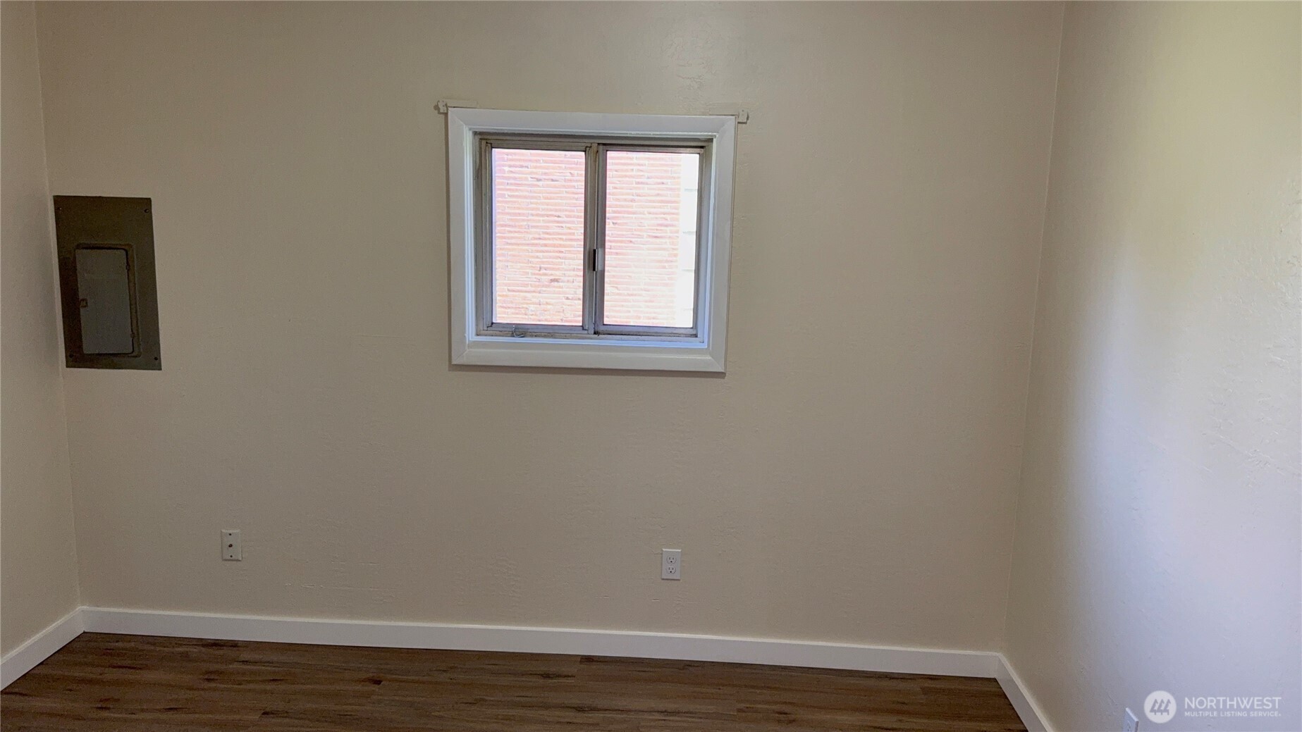1216 N 1ST Avenue , Kelso, WA 98626