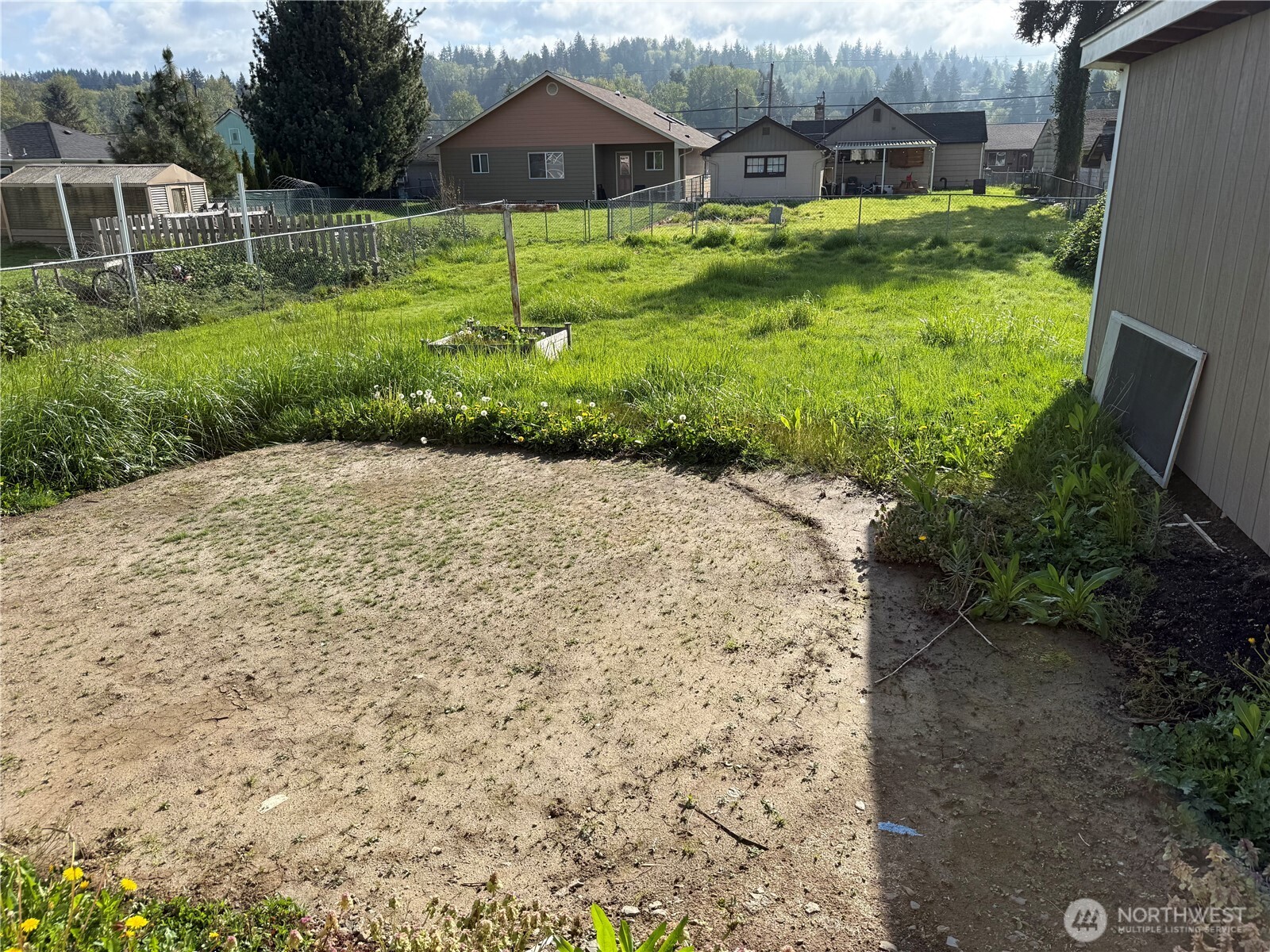 1216 N 1ST Avenue , Kelso, WA 98626