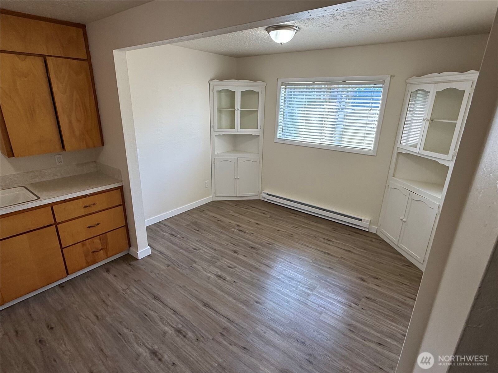 1216 N 1ST Avenue , Kelso, WA 98626