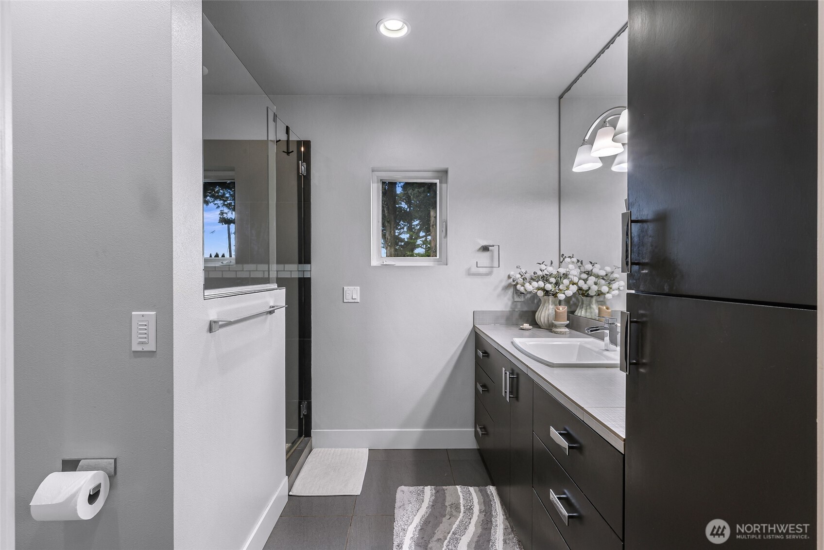 17645 McLean Road , Mount Vernon, WA 98273
