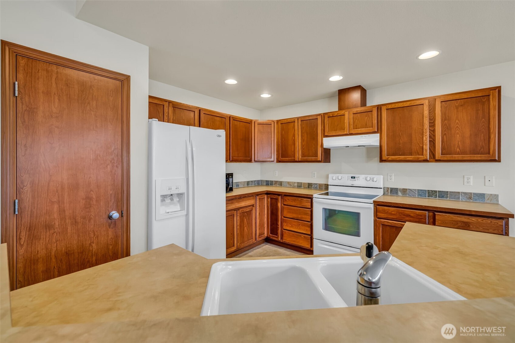 118 Wind River Drive , Chehalis, WA 98532