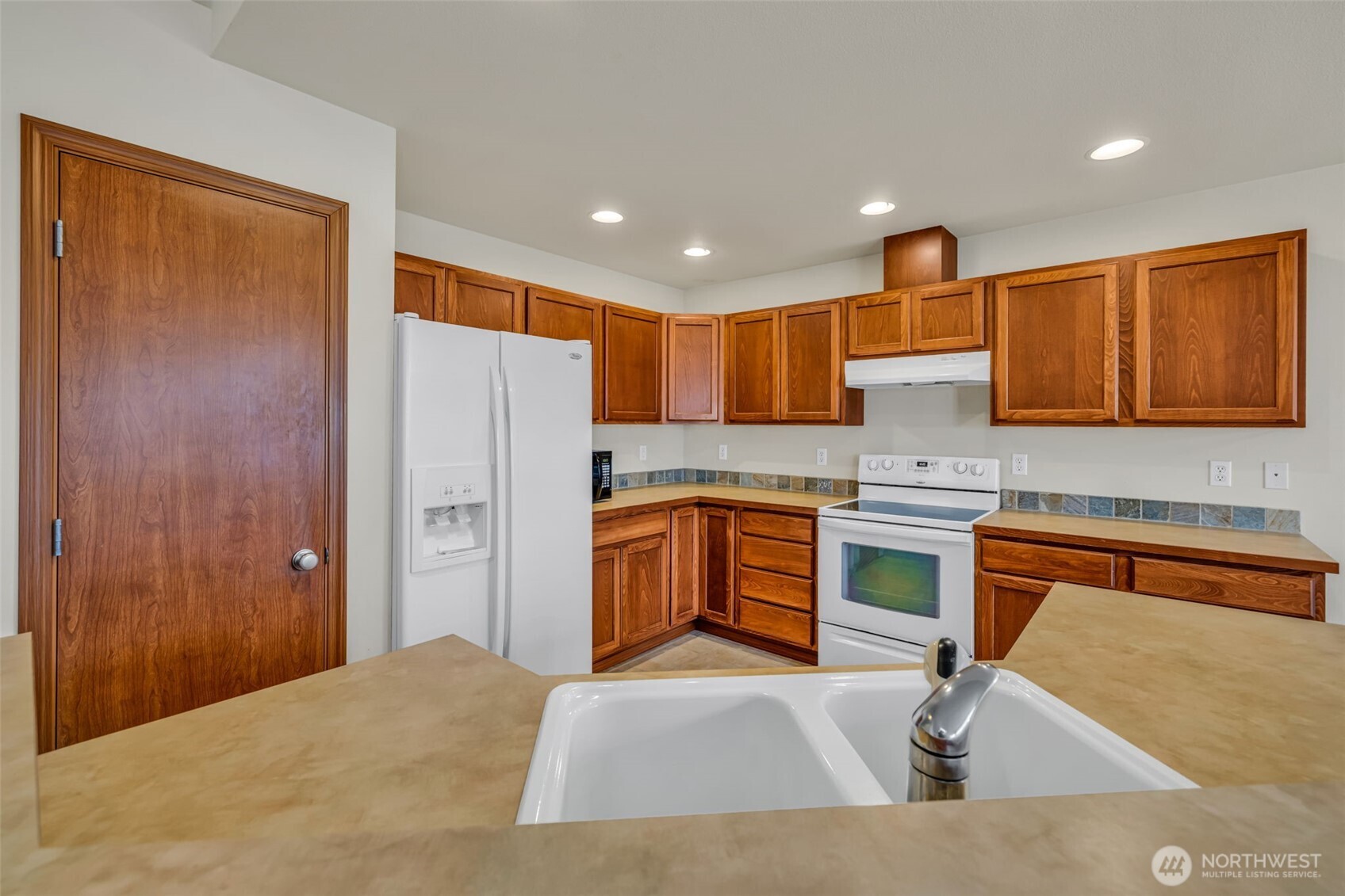 118 Wind River Drive , Chehalis, WA 98532