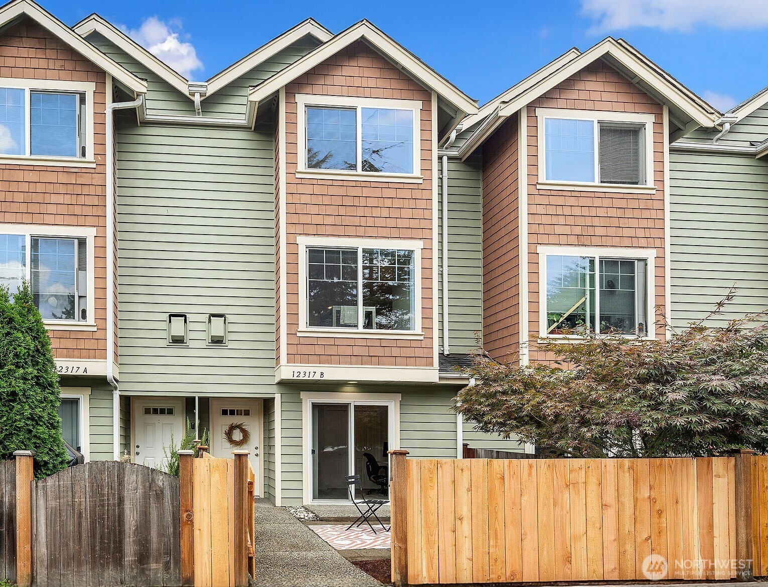 12317 10th Place NE #B, Seattle, WA 98125