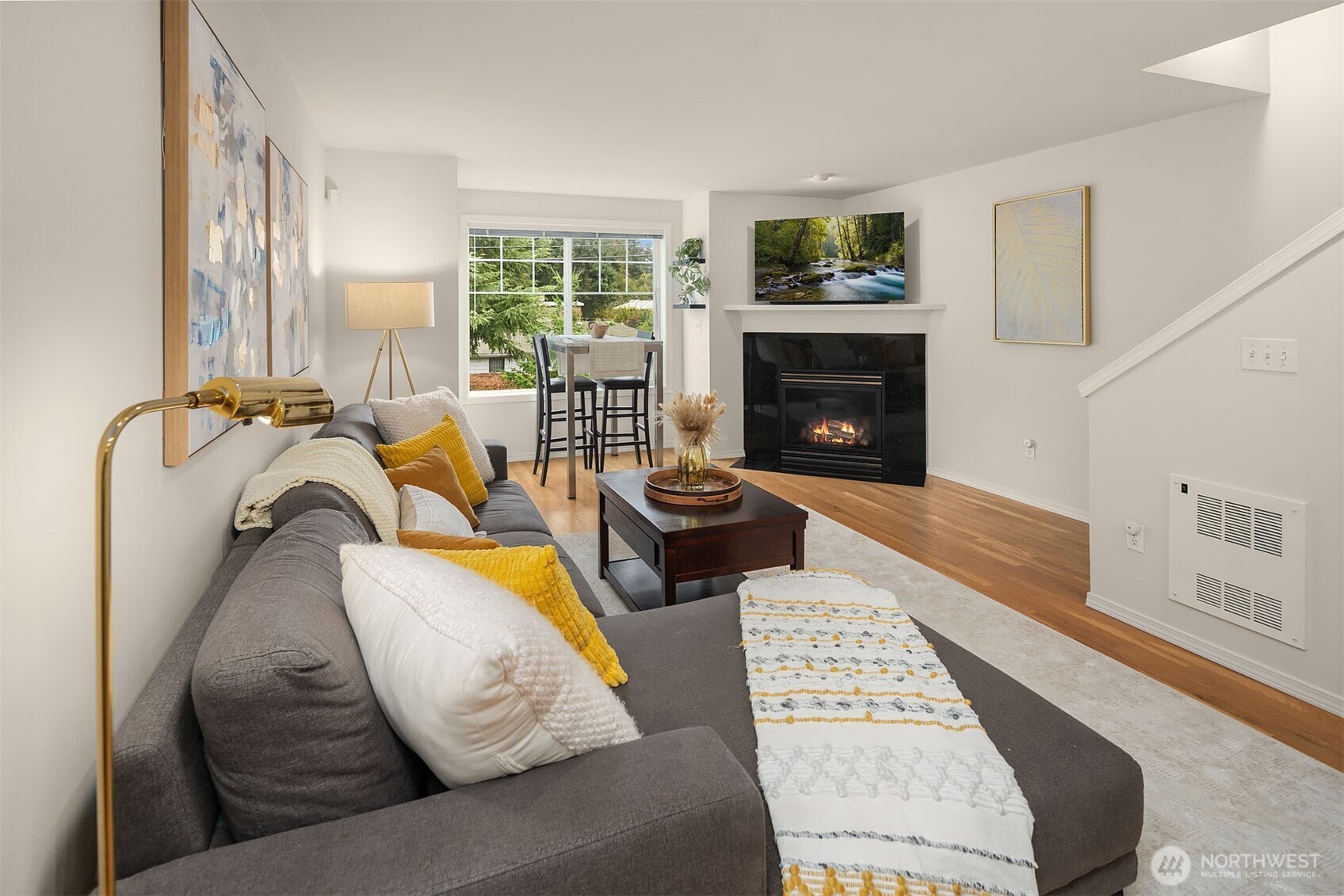 12317 10th Place NE #B, Seattle, WA 98125