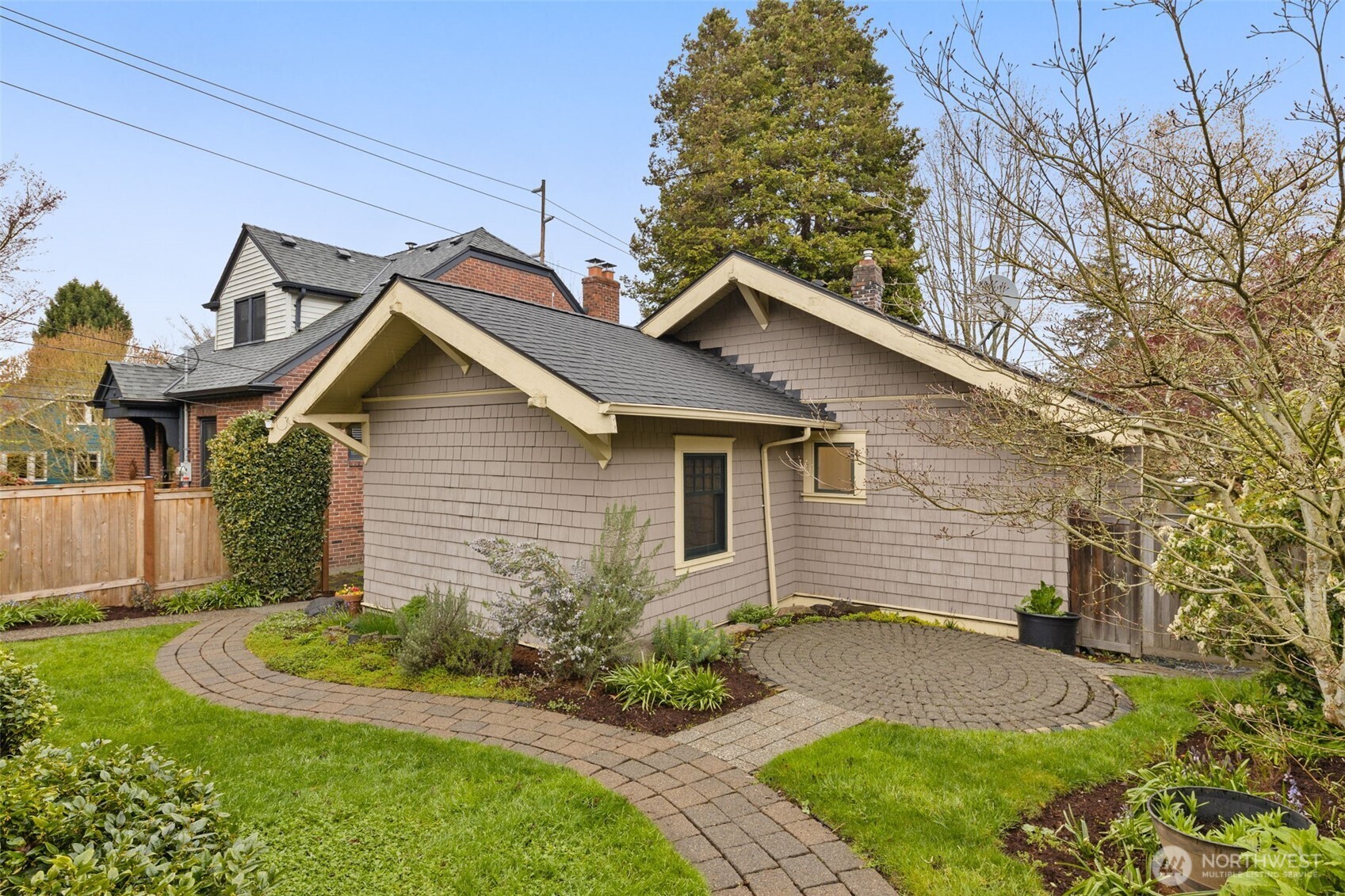 105 N 84th Street , Seattle, WA 98103