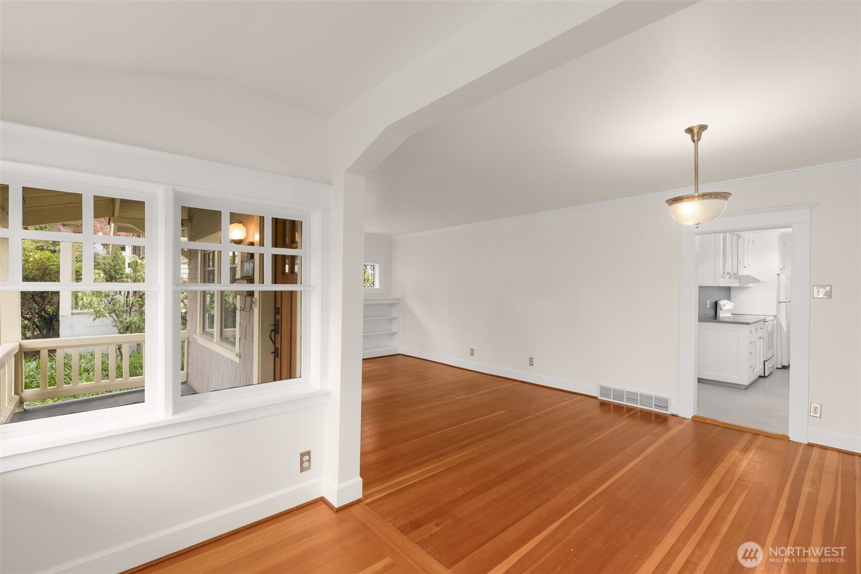 105 N 84th Street , Seattle, WA 98103