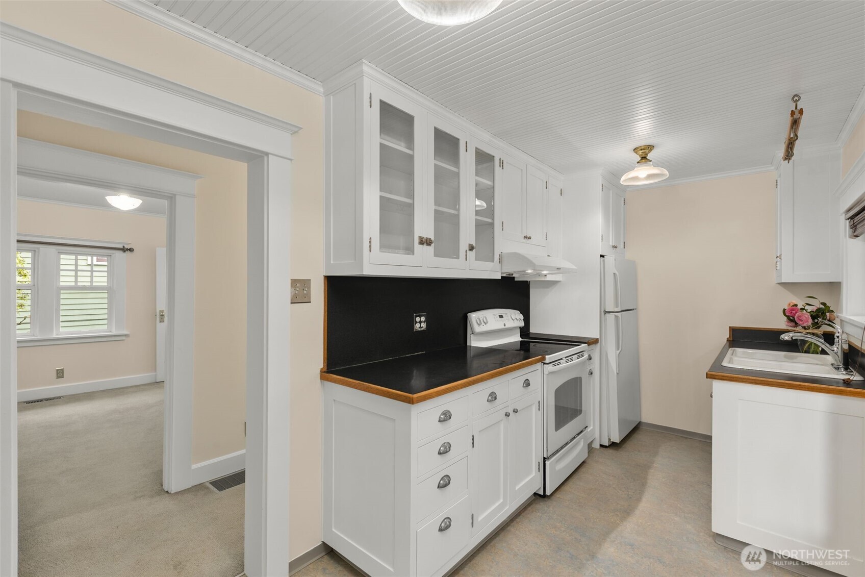105 N 84th Street , Seattle, WA 98103