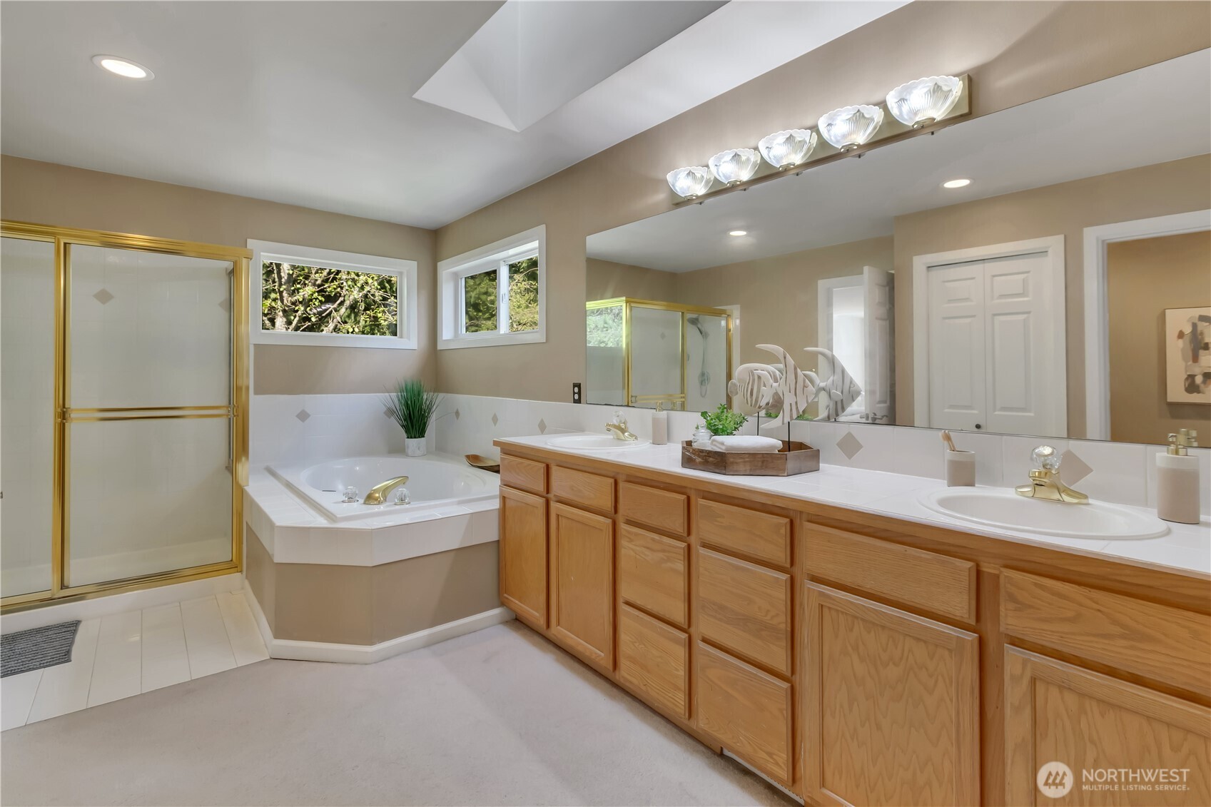 16038 SE 127Th Place , Renton, WA 98059-6410