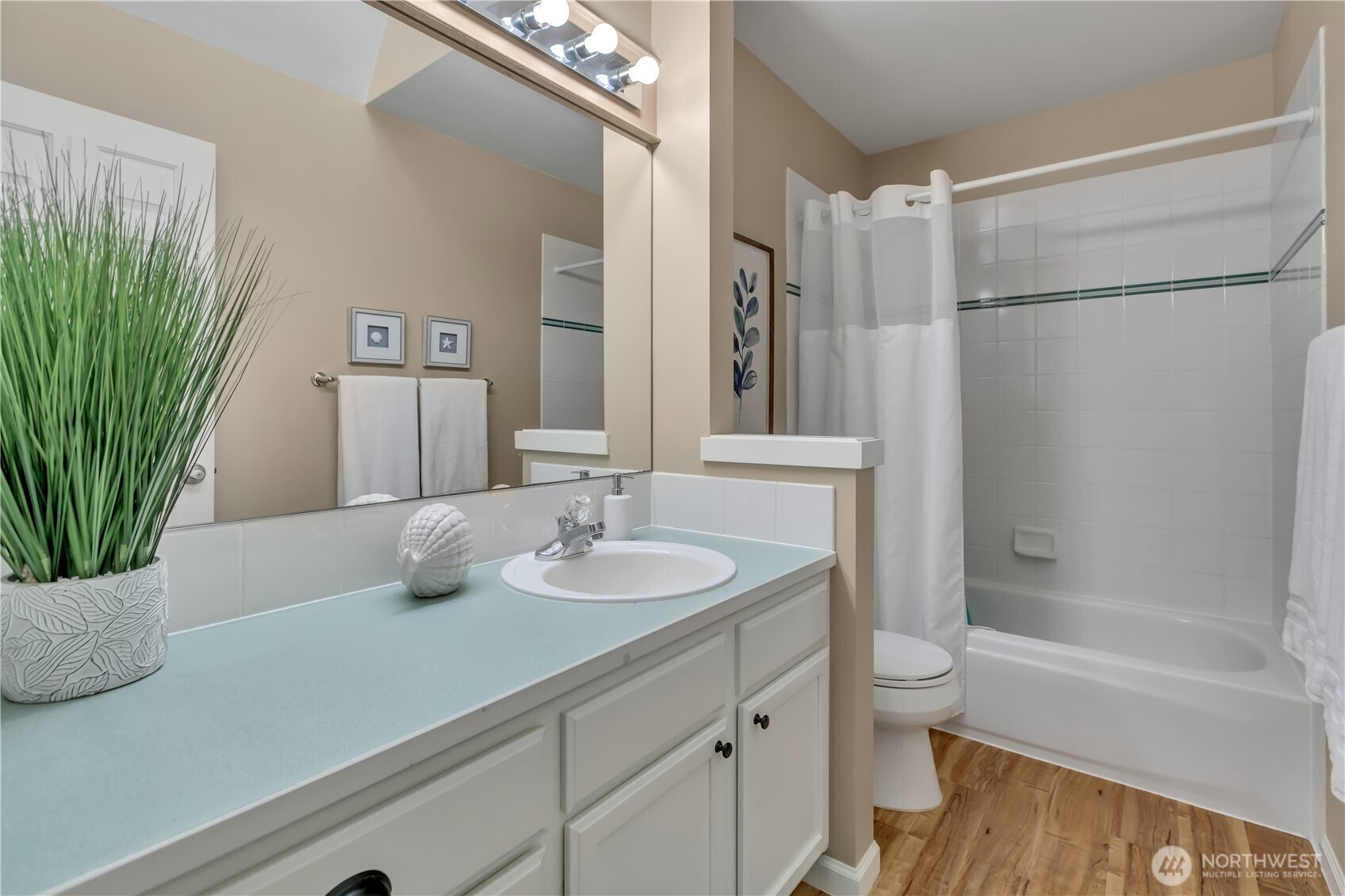 16038 SE 127Th Place , Renton, WA 98059-6410
