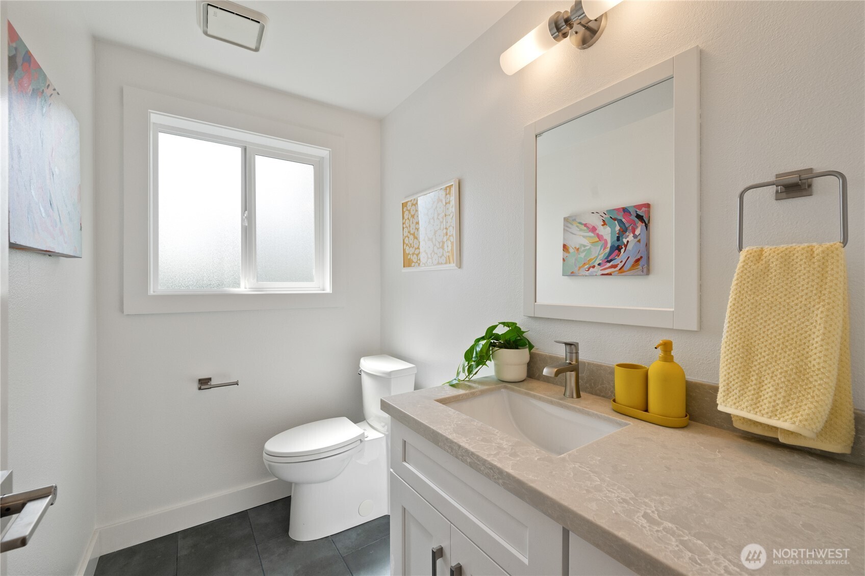 7701 37th Avenue NE, Seattle, WA 98115-4901