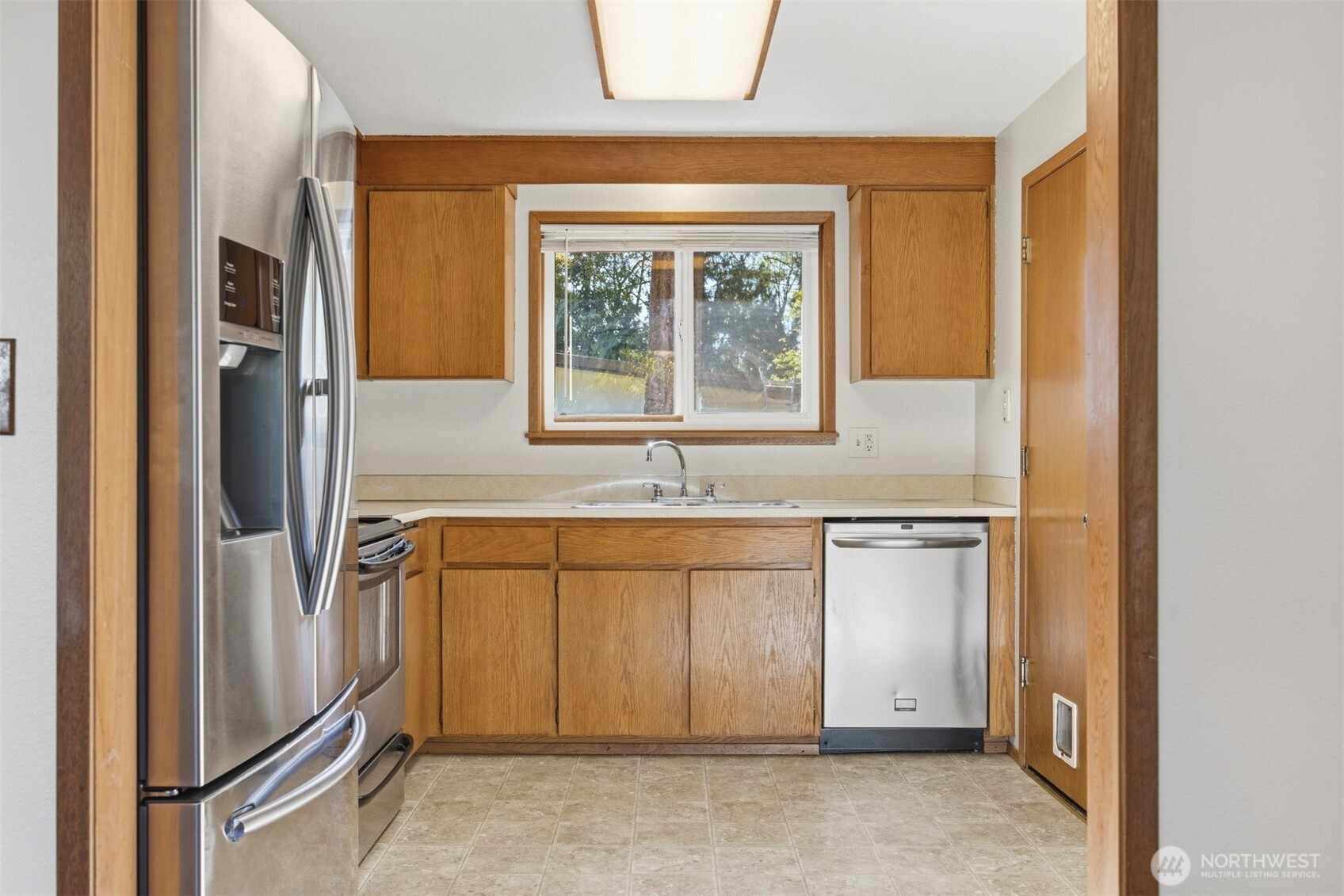 1011 N 14th Street , Mount Vernon, WA 98273