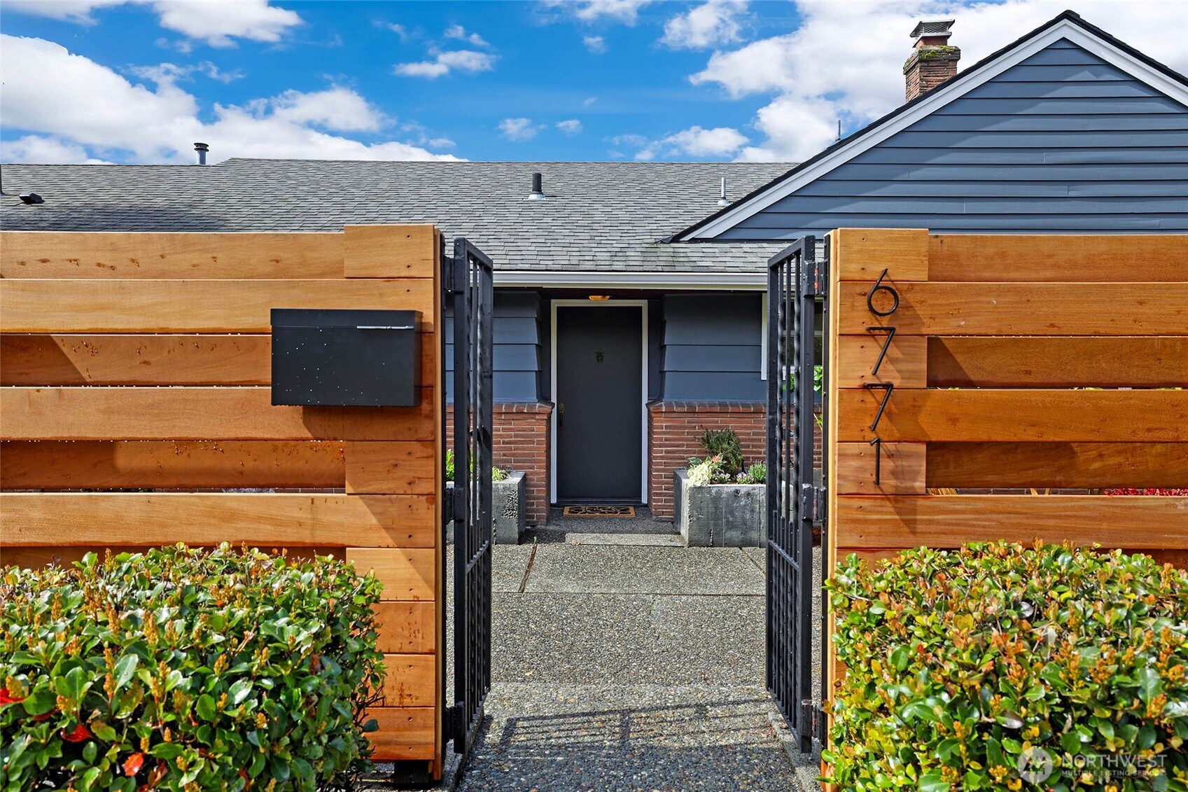 6771 38th Avenue SW, Seattle, WA 98126