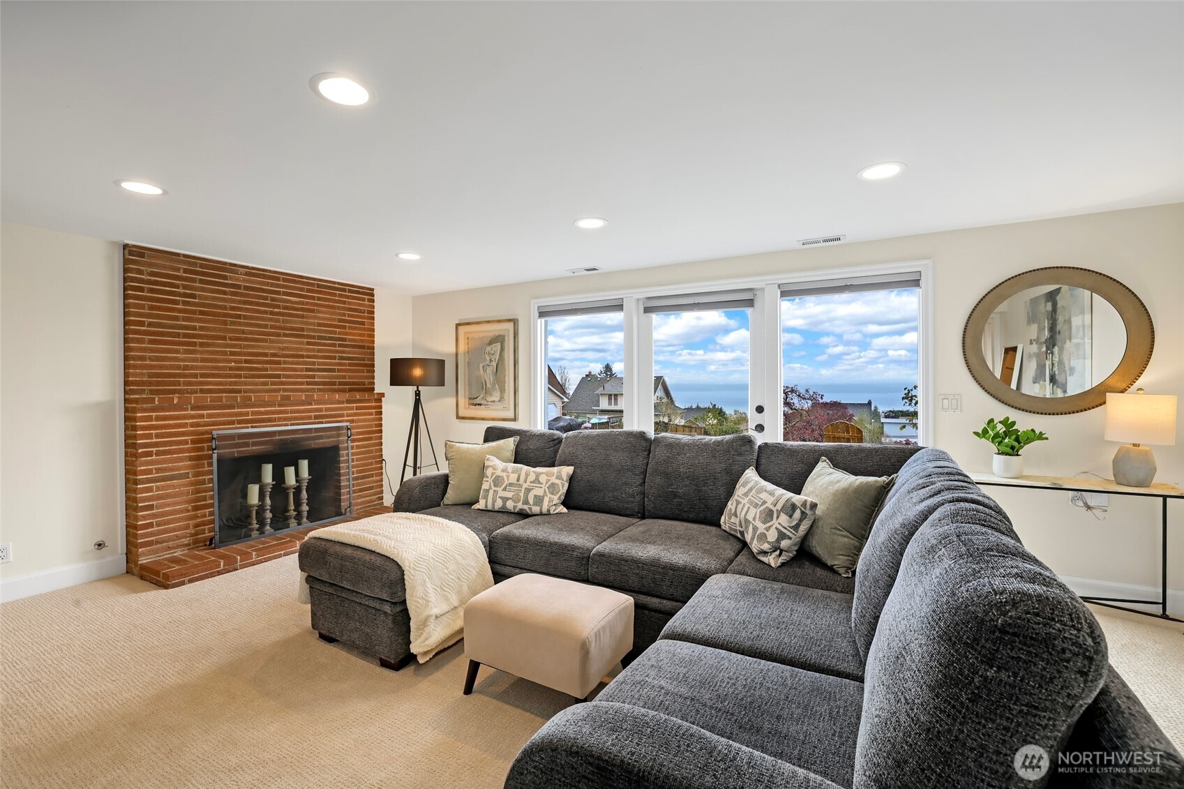 6771 38th Avenue SW, Seattle, WA 98126