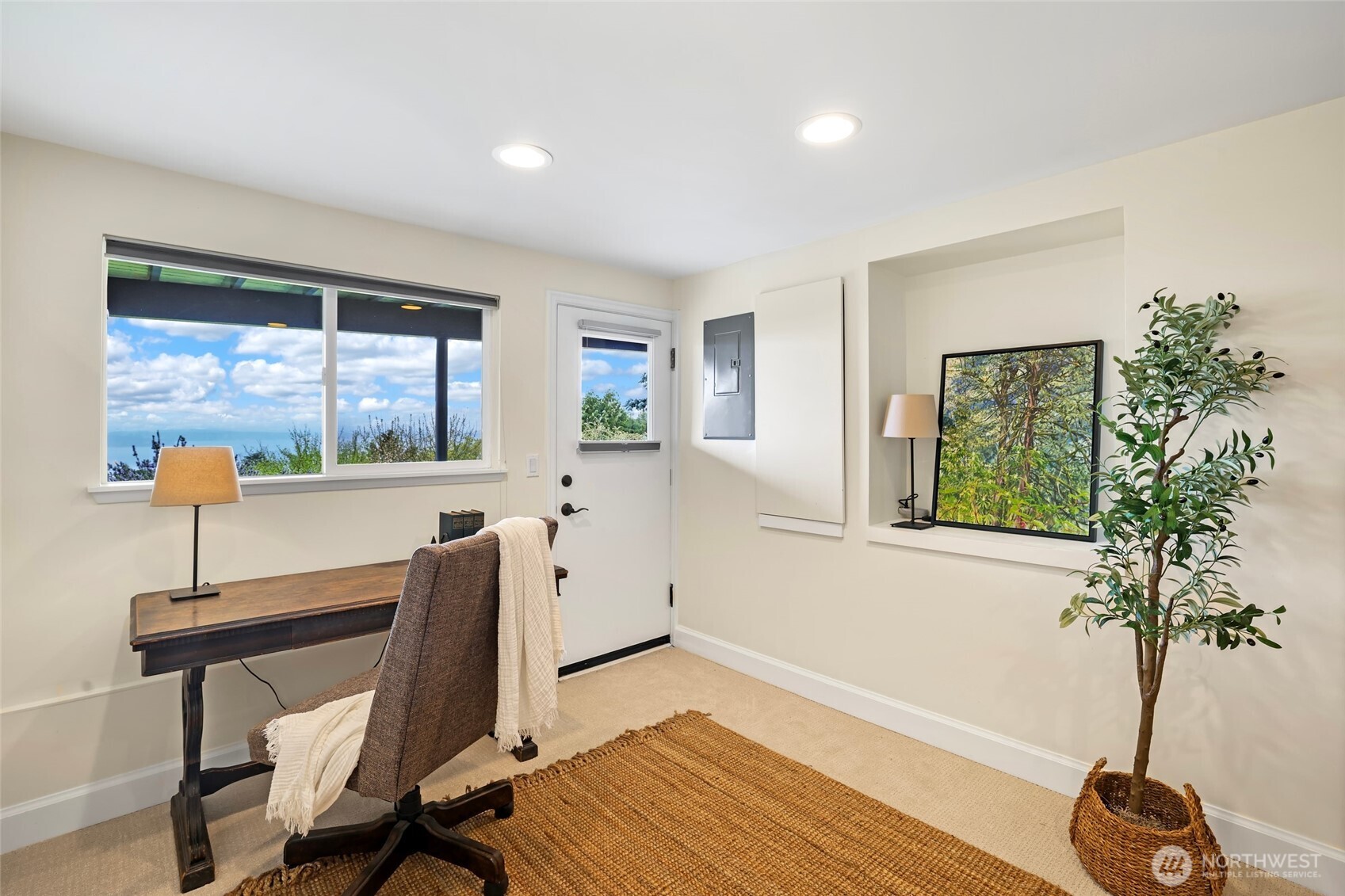 6771 38th Avenue SW, Seattle, WA 98126
