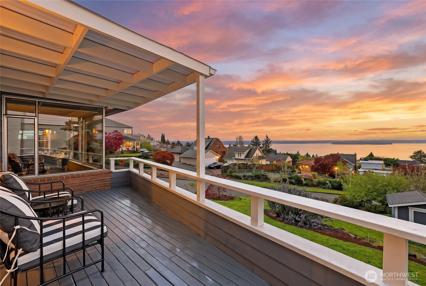 6771 38th Avenue SW, Seattle, WA 98126