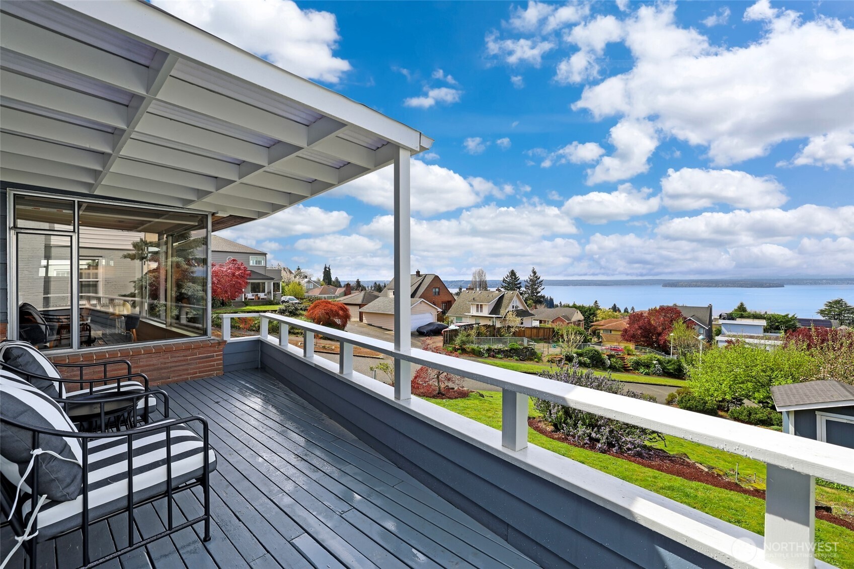 6771 38th Avenue SW, Seattle, WA 98126