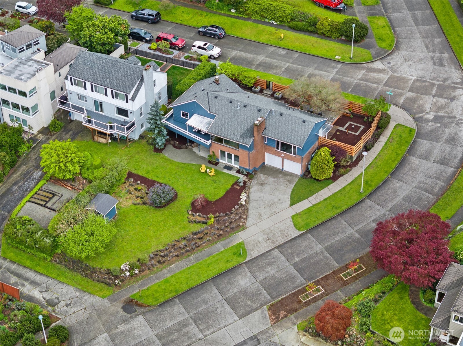 6771 38th Avenue SW, Seattle, WA 98126