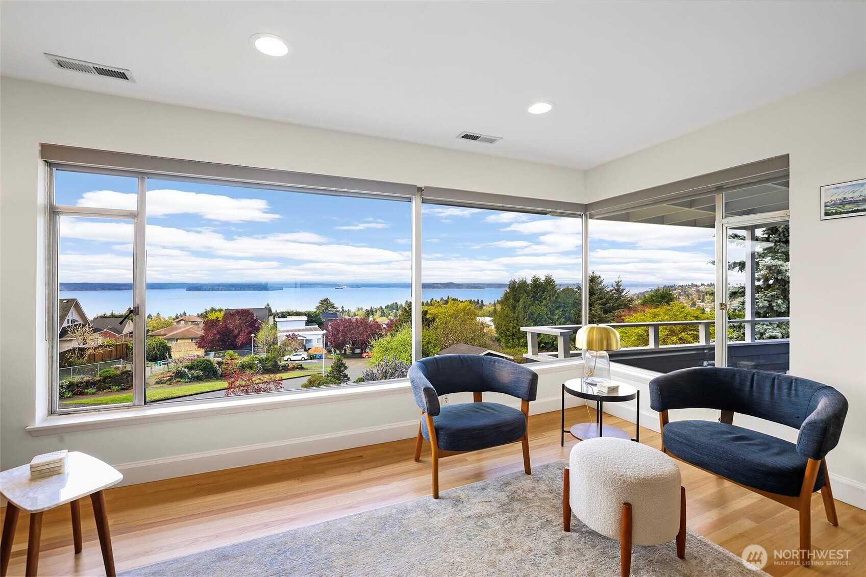 6771 38th Avenue SW, Seattle, WA 98126