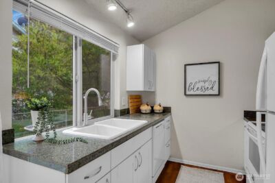8901 Emerson Place , Everett, WA 98208 - Photo 11