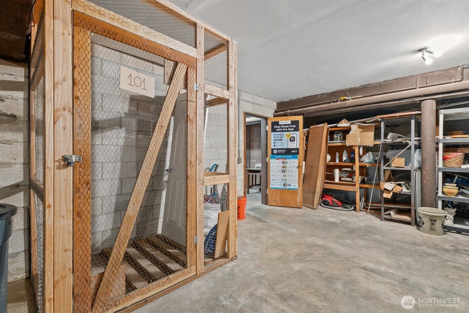 315 10th Avenue S #101, Kirkland, WA 98033-6941