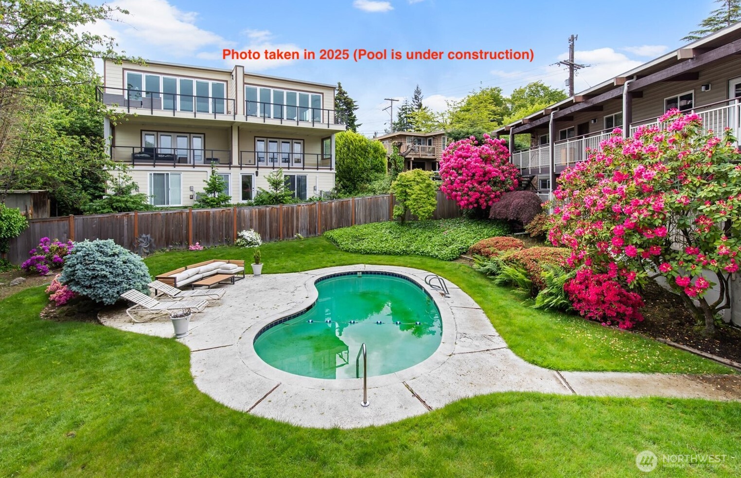 315 10th Avenue S #101, Kirkland, WA 98033-6941