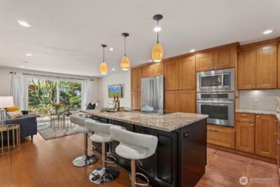 315 10th Avenue S #101, Kirkland, WA 98033-6941 - Photo 3