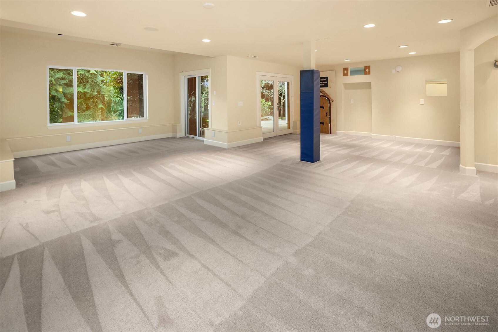 22017 SE 4th Street , Sammamish, WA 98074