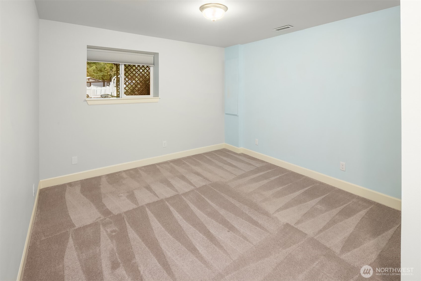 22017 SE 4th Street , Sammamish, WA 98074
