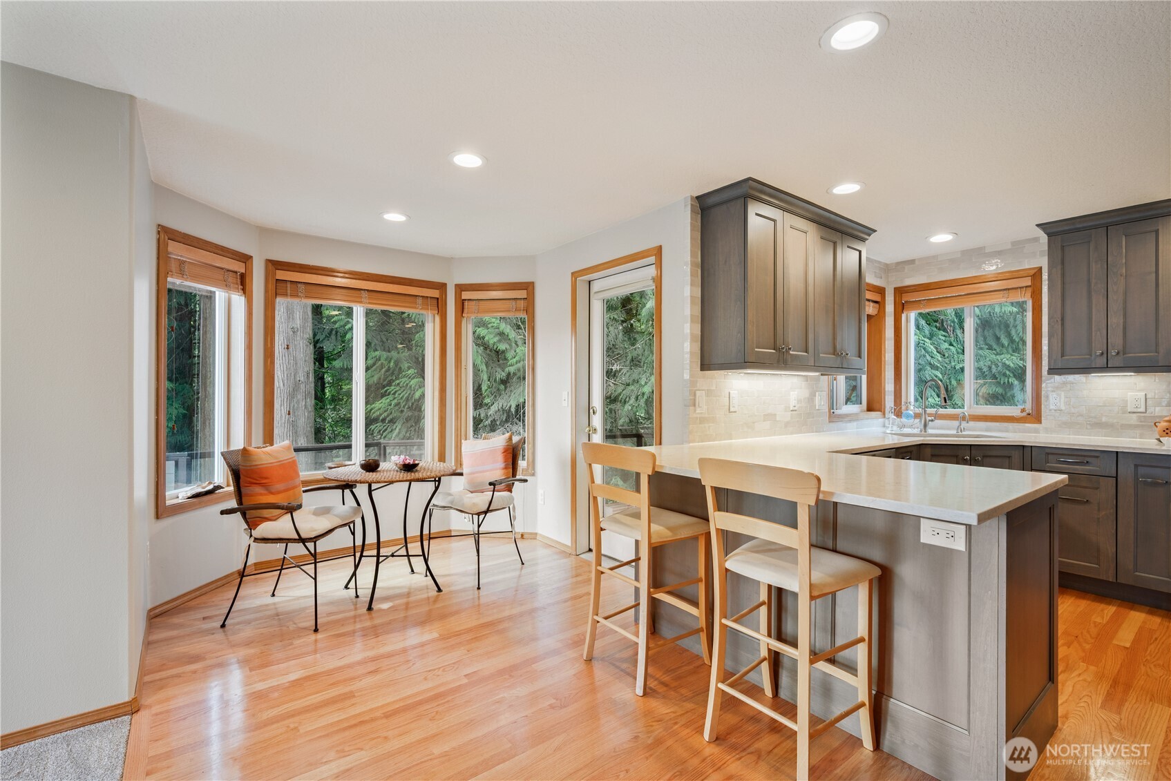 239 W St. James , Longview, WA 98632